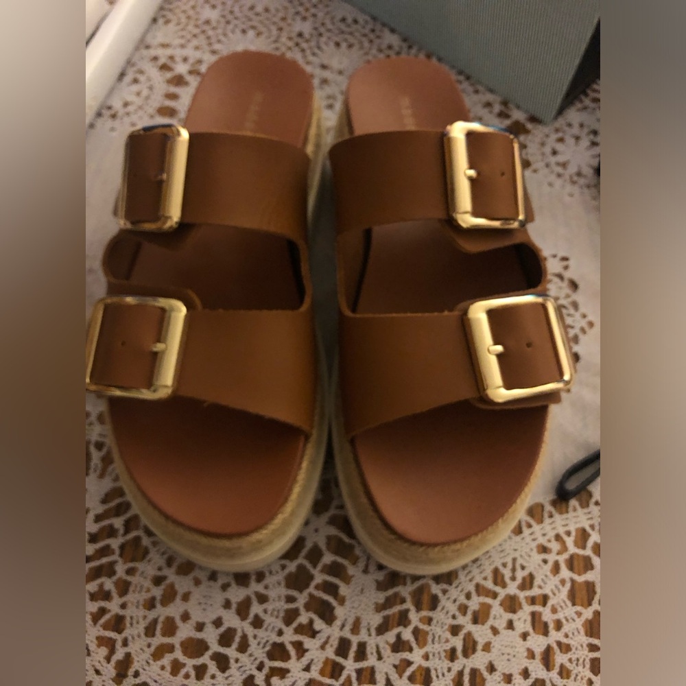 Steve Madden Wedge Buckle Sandals Size 8